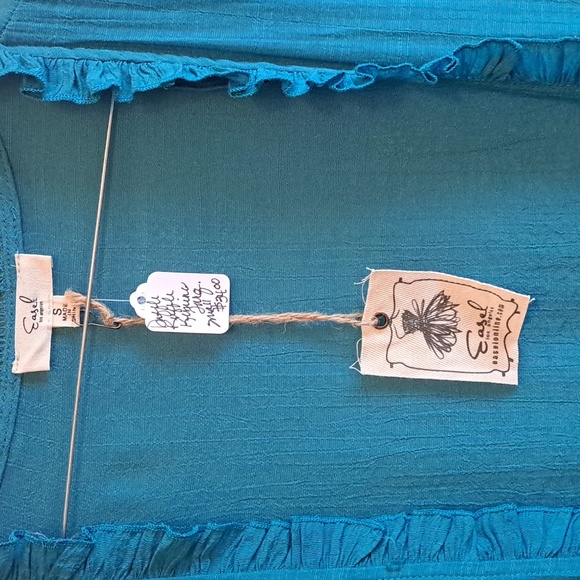 Easel Los Angeles kimono - Picture 2 of 5